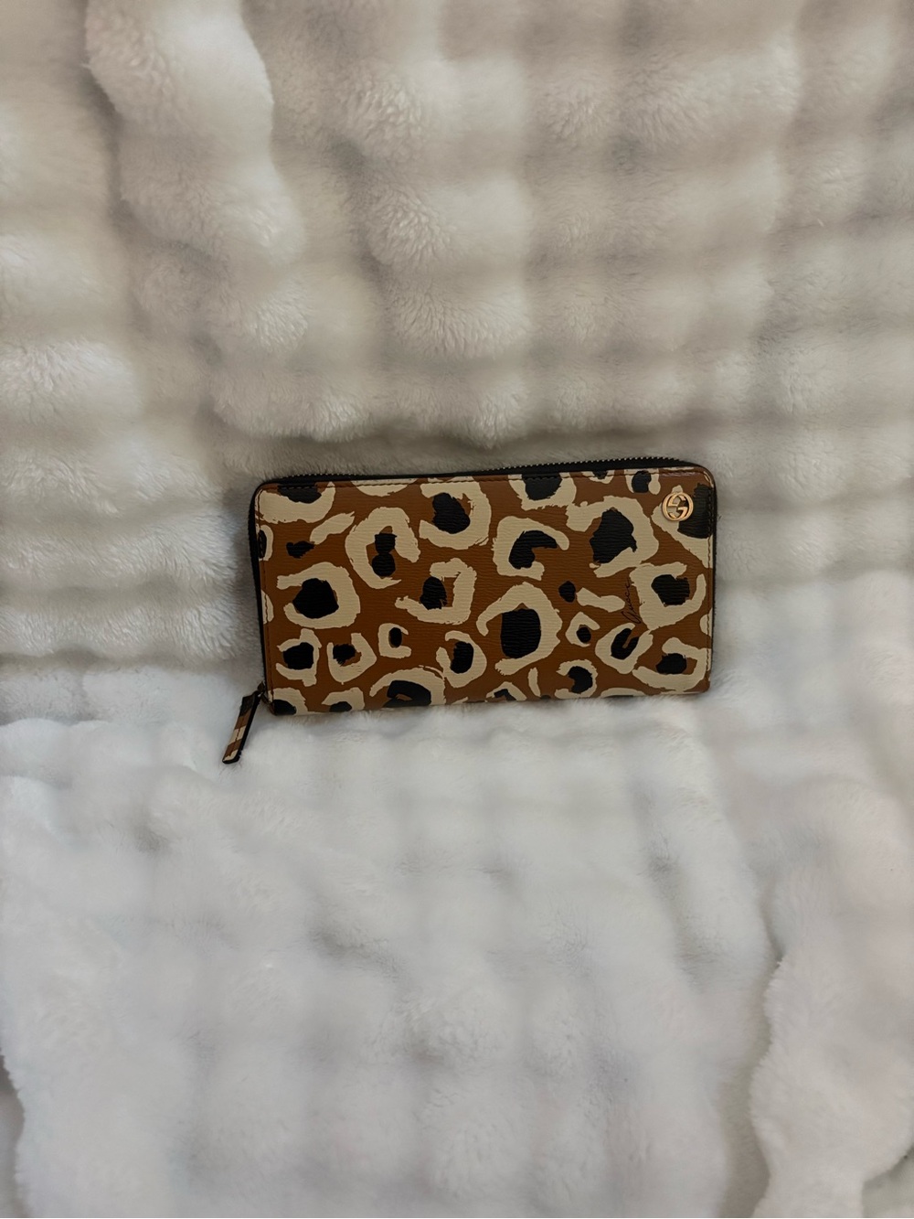 Gucci Leopard Print Zip-Around Wallet in Brown, Black & Cream